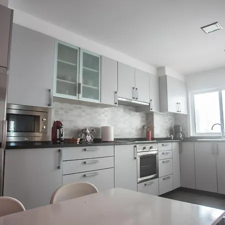 Nuevo Al Lado De La Playa En